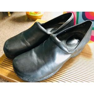 WHITE MT. CLOGS SZ 9M